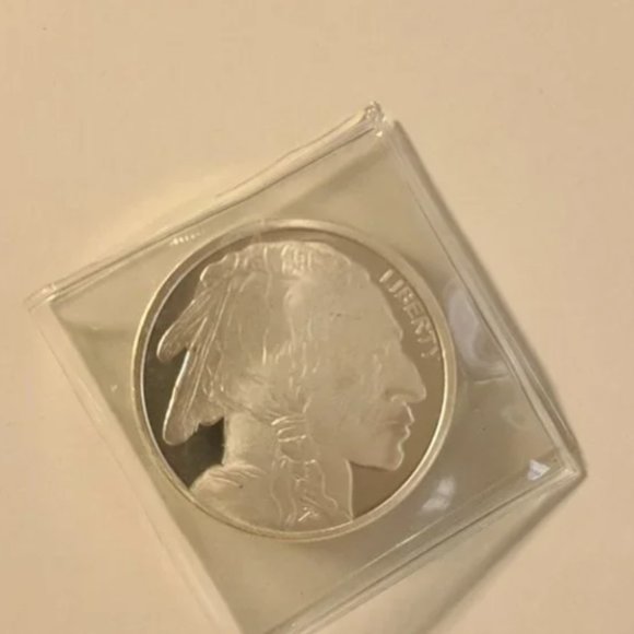 USA Indian Head / Buffalo 1Oz. Silver Round (39 mm Diameter) - Picture 2 of 2